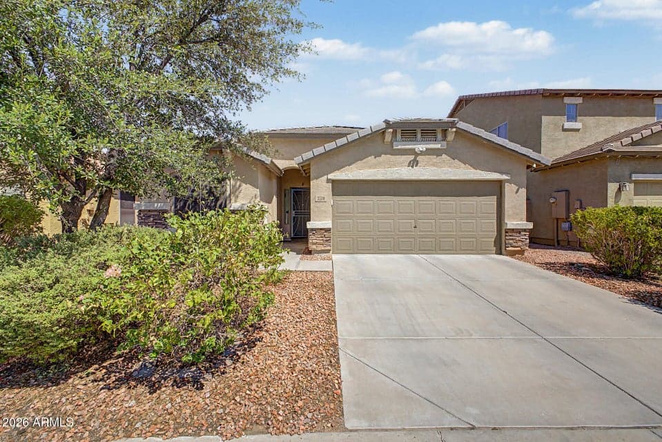 3530 W SAINT CHARLES Avenue, Phoenix, AZ 85041 — photo 1 of 48