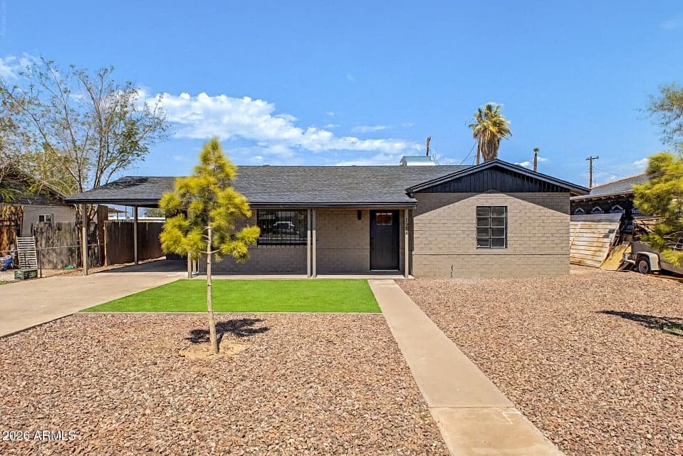 122 W ROESER Road, Phoenix, AZ 85041 — photo 1 of 23