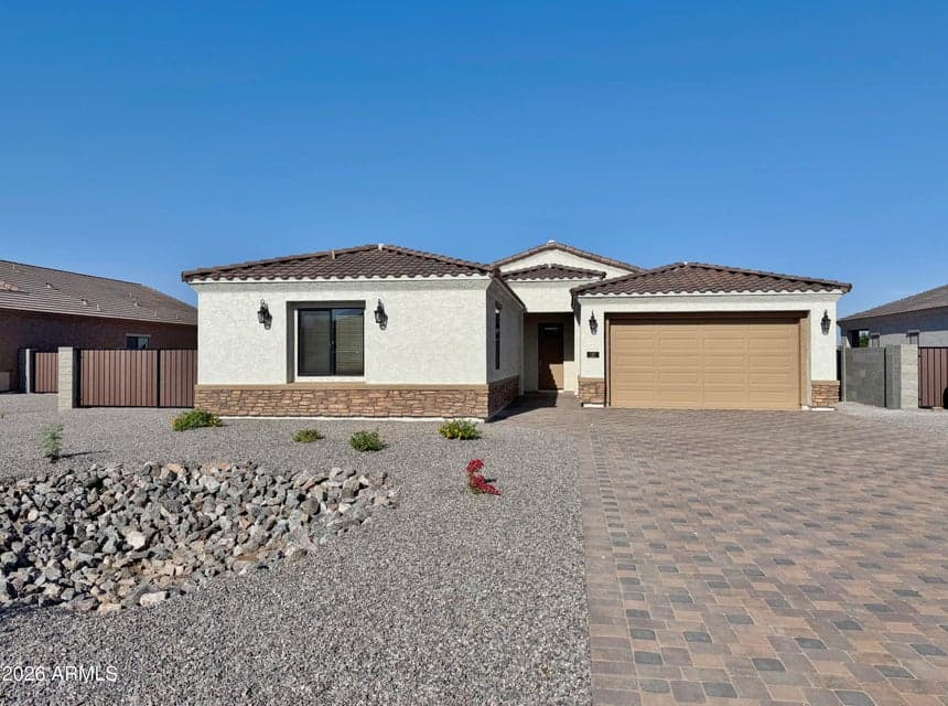 1567 N HIMOSA Drive, Casa Grande, AZ 85122 — photo 1 of 47