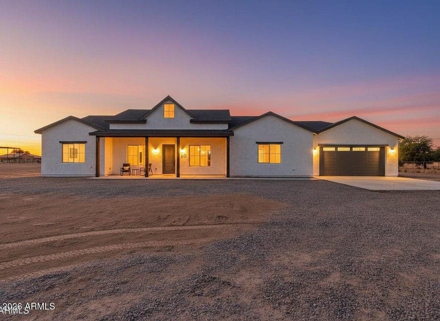 460 S JERICHO Road, Casa Grande, AZ 85194 — photo 1 of 36