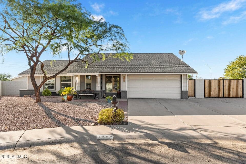 1846 W TARO Lane, Phoenix, AZ 85027 — photo 1 of 32