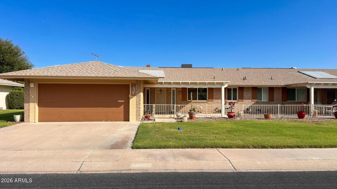 Front View of Gemini Twin Home