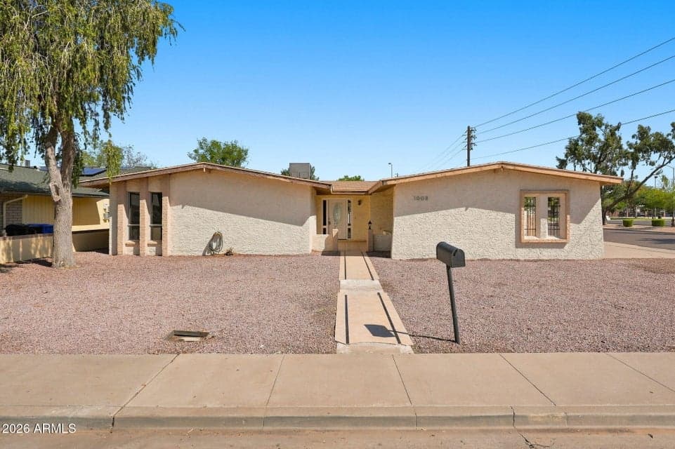 1008 W DRUMMER Avenue, Mesa, AZ 85210 — photo 1 of 50