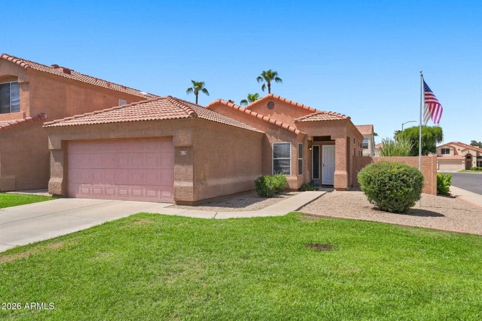 618 S BANNING, Mesa, AZ 85206 — photo 1 of 33