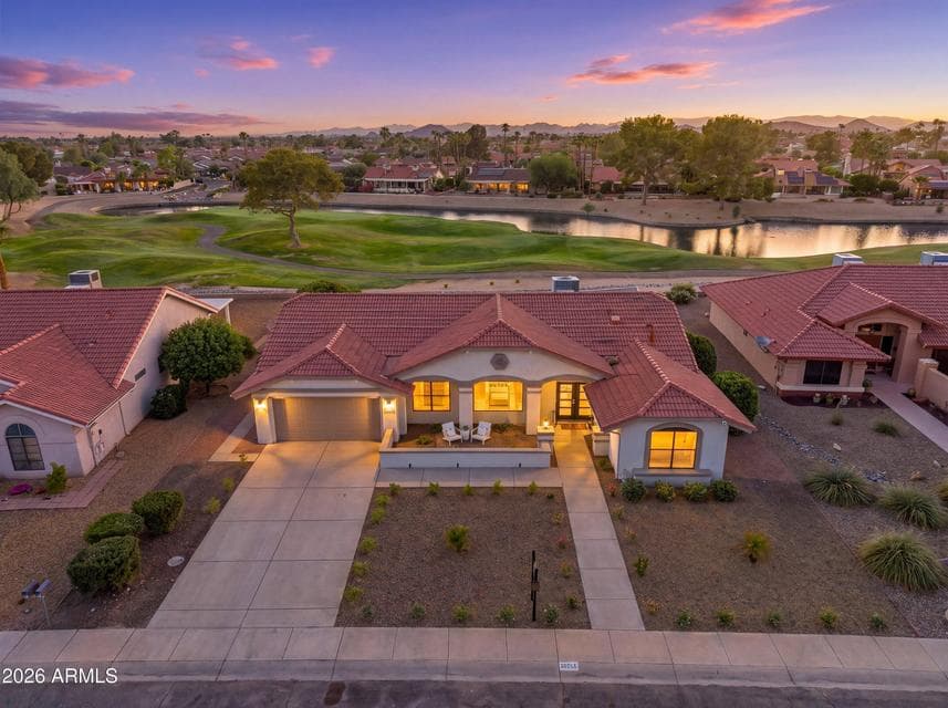 "E X Q U I S I T E" Lake and Golf Course Residence.