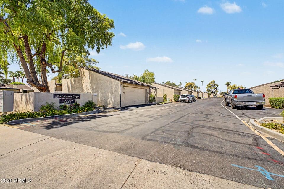 2256 W LINDNER Avenue 27, Mesa, AZ 85202 — photo 1 of 33