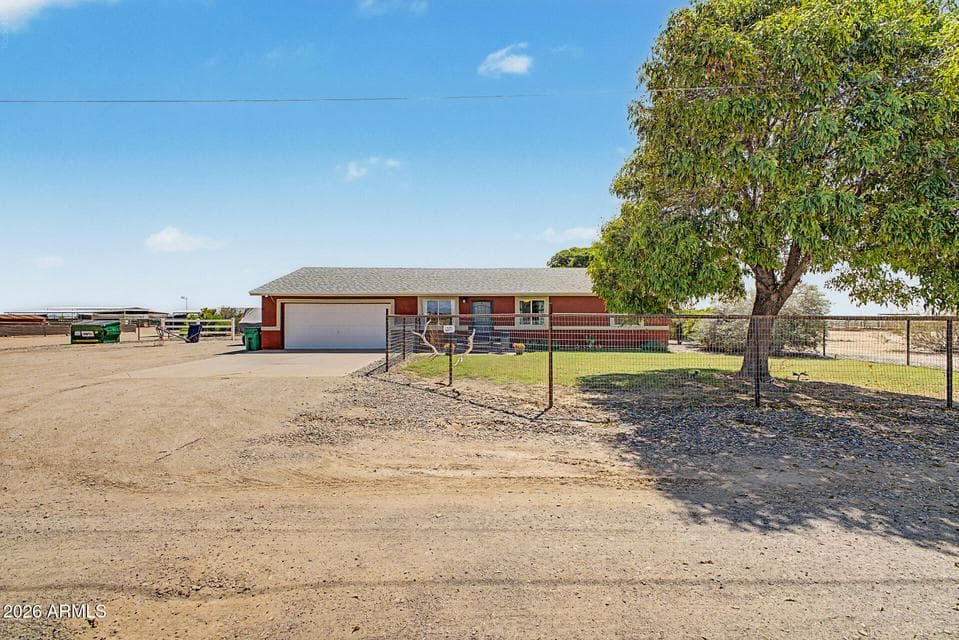 12171 E REKSOM Road, Florence, AZ 85132 — photo 1 of 37