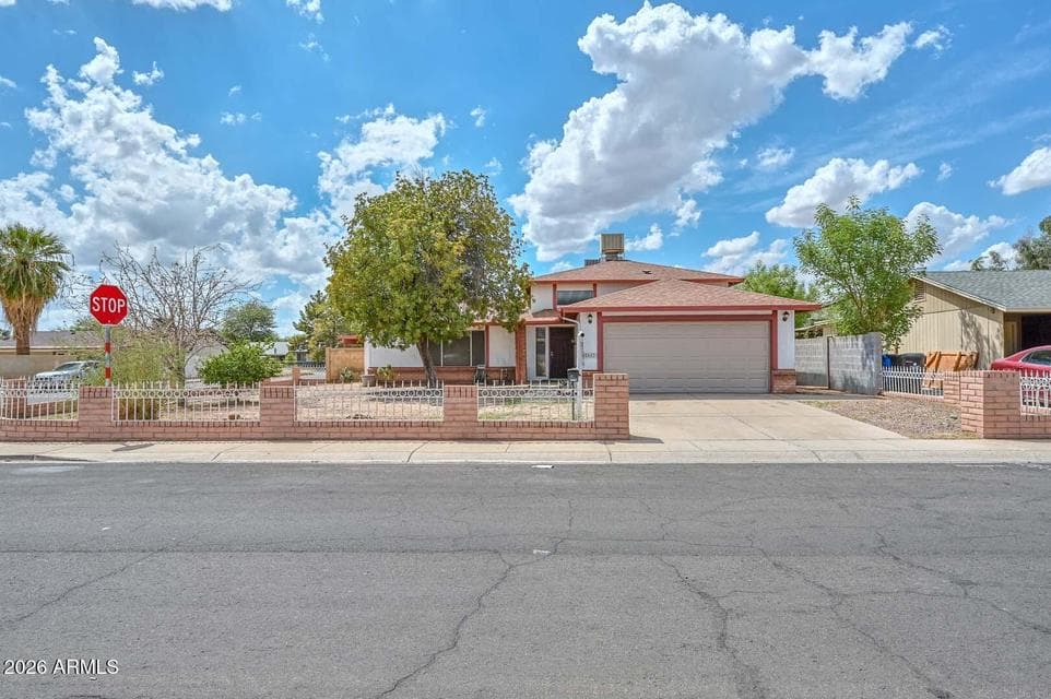 2602 N 60th Drive, Phoenix, AZ 85035 — photo 1 of 41