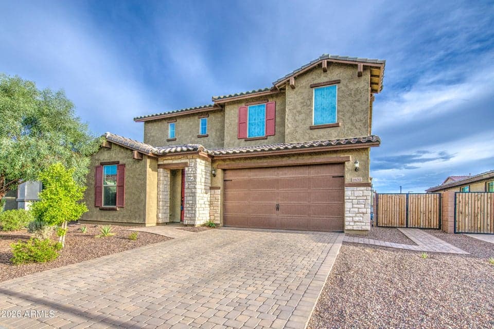 18011 W RAYMOND Street, Goodyear, AZ 85338 — photo 1 of 30