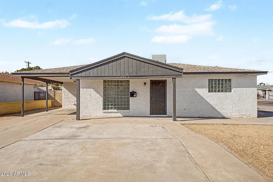 2902 W NORTHERN Avenue, Phoenix, AZ 85051 — photo 1 of 26