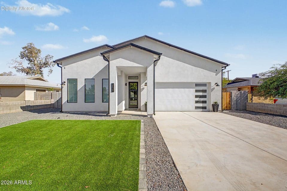 258 E FRANKLIN Avenue, Mesa, AZ 85210 — photo 1 of 41