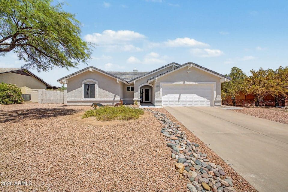 Newly updated Home 3 bed / 2 Bath