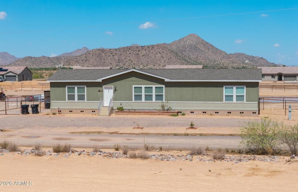 8104 W Randolph Road, Casa Grande, AZ 85194 — photo 1 of 47