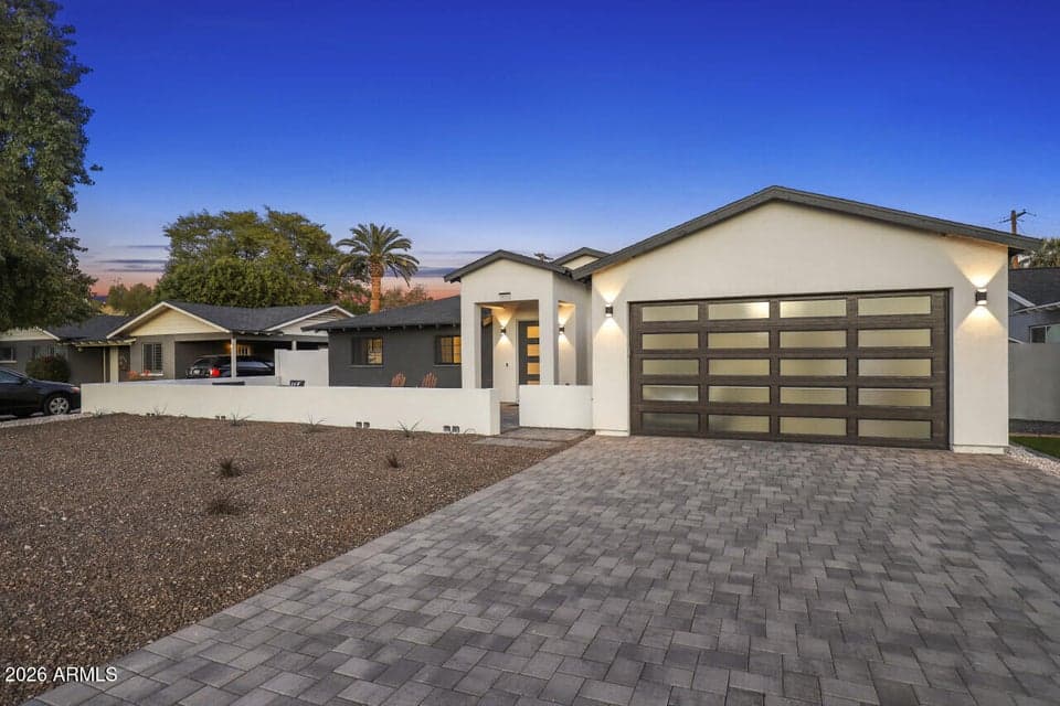 3031 N 52ND Street, Phoenix, AZ 85018 — photo 1 of 35