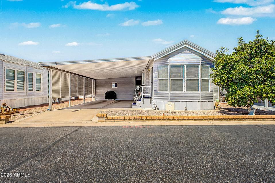 111 S GREENFIELD Road 724, Mesa, AZ 85206 — photo 1 of 35