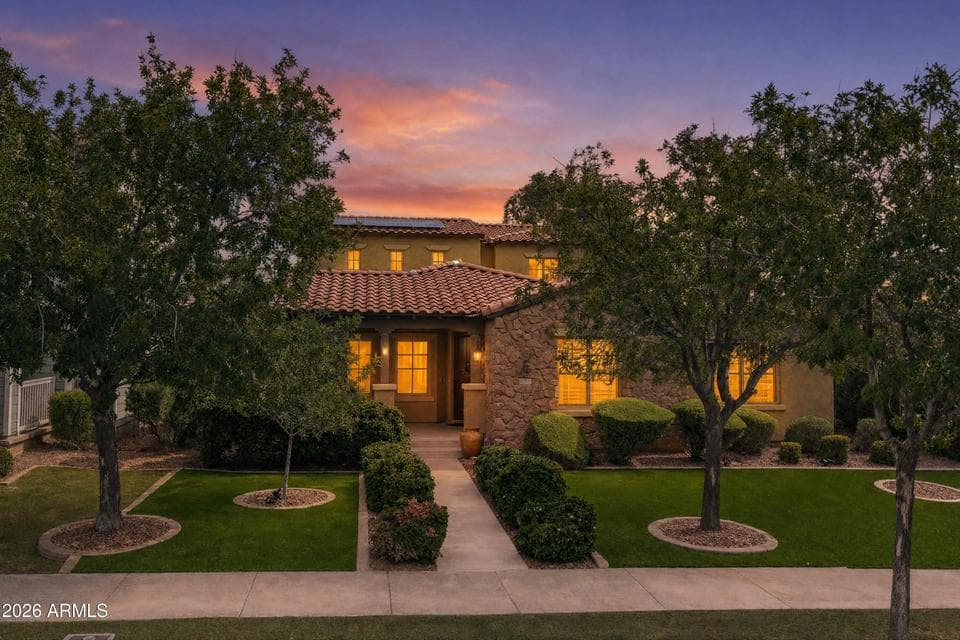 Welcome to 2917 N Heritage Street - Verrado