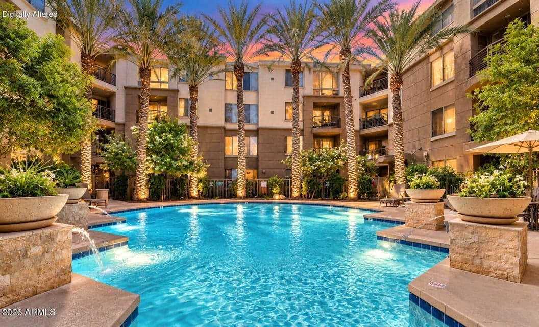 Virtual twilight pool