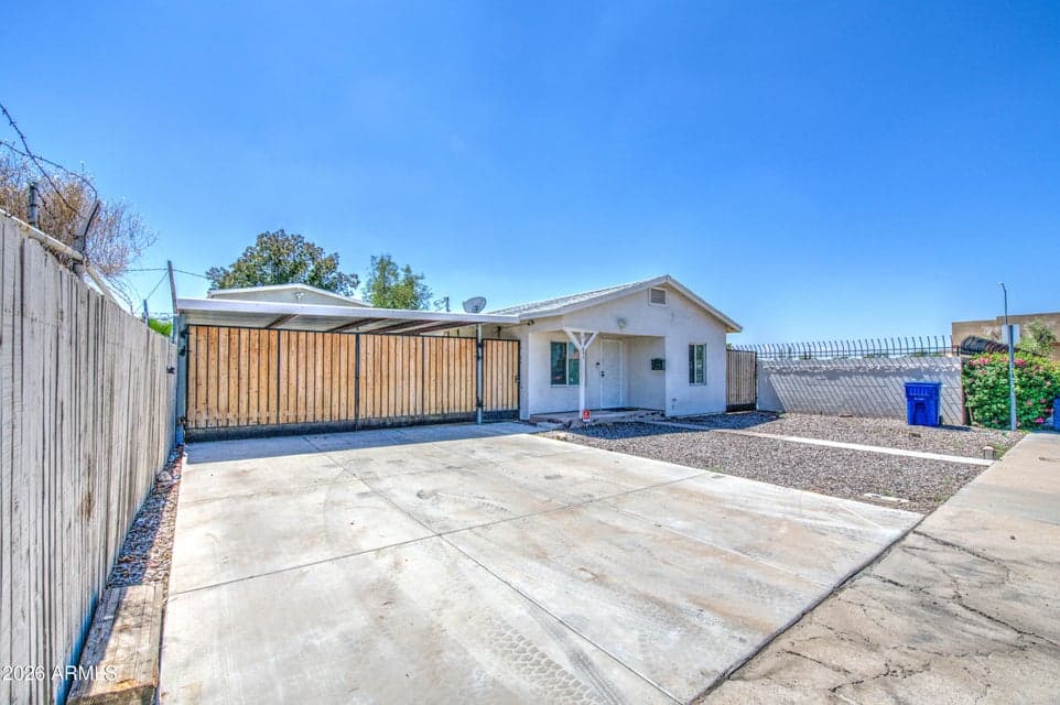 547 W MAHONEY Avenue, Mesa, AZ 85210 — photo 1 of 45
