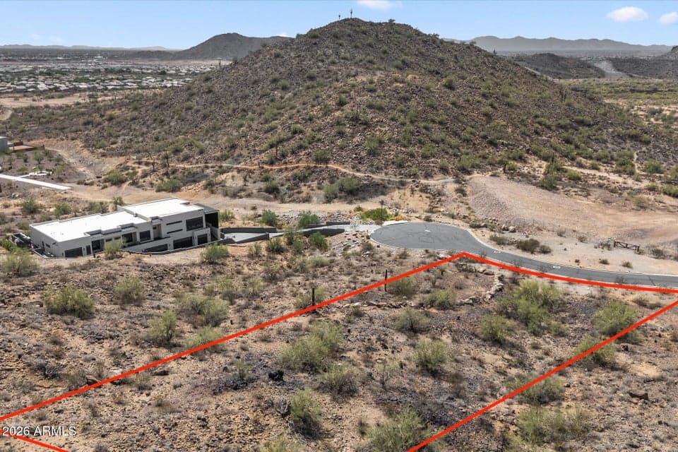 28325 N 74TH Lane 3, Peoria, AZ 85383 — photo 1 of 18