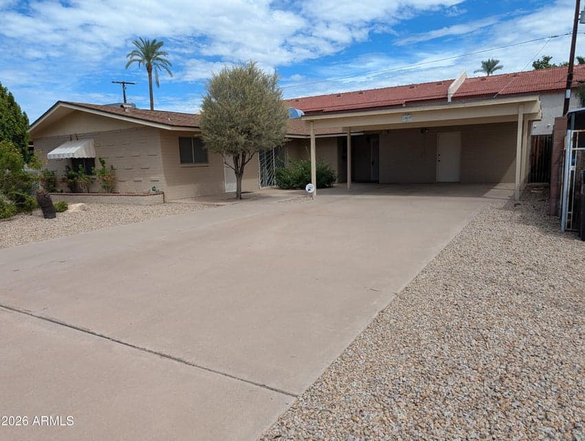 1907 N 42ND Street, Phoenix, AZ 85008 — photo 1 of 39