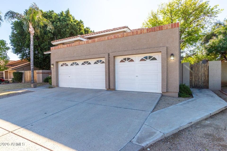 1231 E GRANDVIEW Street, Mesa, AZ 85203 — photo 1 of 39