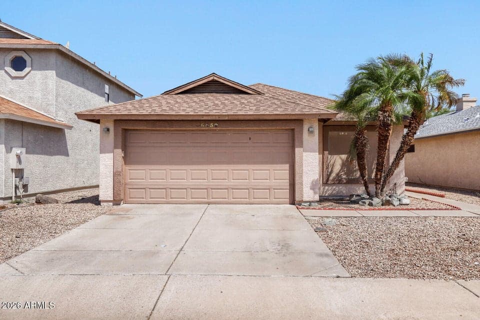 6450 W GOLDEN Lane, Glendale, AZ 85302 — photo 1 of 29