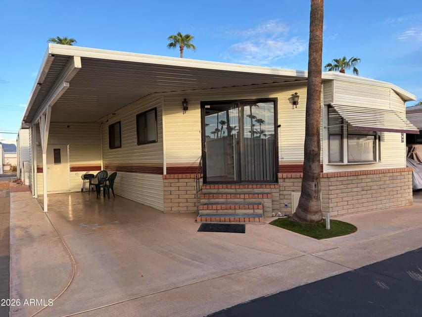 1147 S SIOUX Drive, Apache Junction, AZ 85119 — photo 1 of 28
