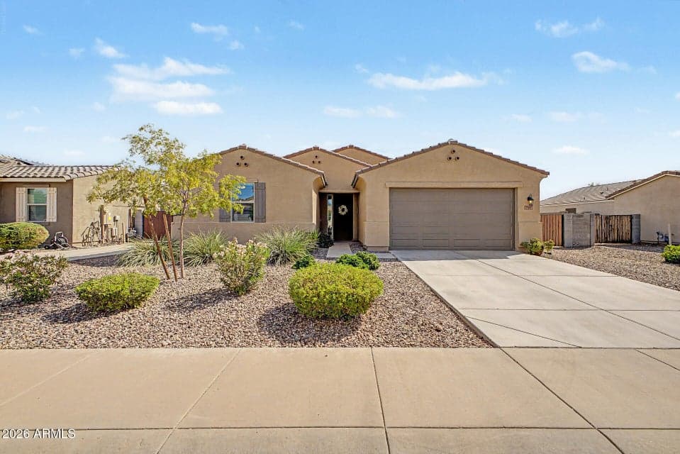 7147 E WATERFOWL Way, San Tan Valley, AZ 85143 — photo 1 of 33