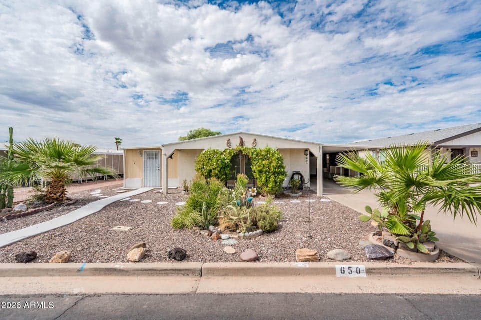 650 S PARK VIEW Circle, Mesa, AZ 85208 — photo 1 of 30