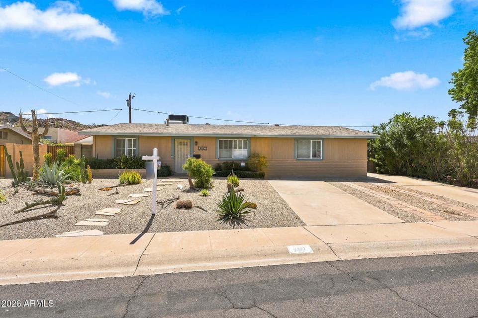 2217 E ACOMA Drive, Phoenix, AZ 85022 — photo 1 of 70