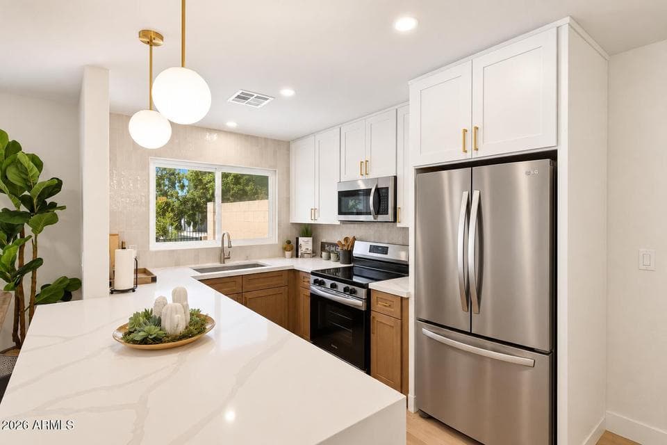 5306 S FARMER Avenue, Tempe, AZ 85283 — photo 1 of 25