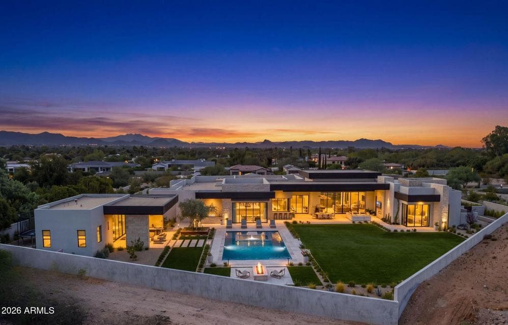 7700 N INVERGORDON Road, Paradise Valley, AZ 85253 — photo 1 of 50