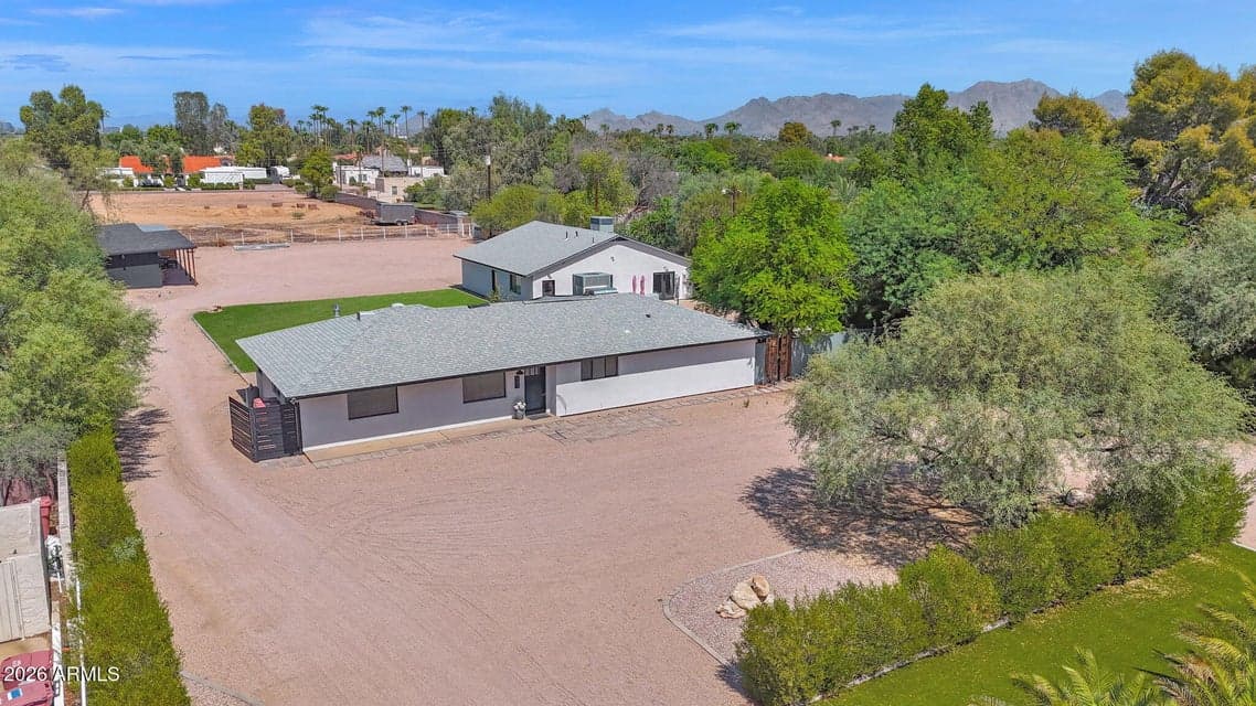 7224 E JENAN Drive, Scottsdale, AZ 85260 — photo 1 of 17