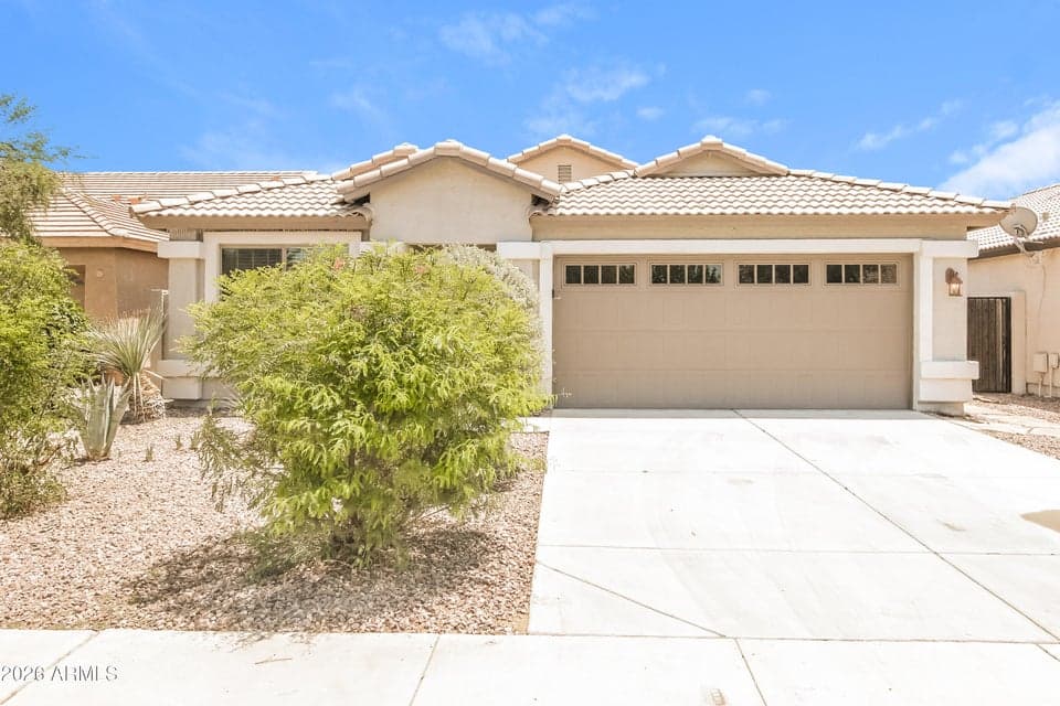 4525 S 26TH Drive, Phoenix, AZ 85041 — photo 1 of 15
