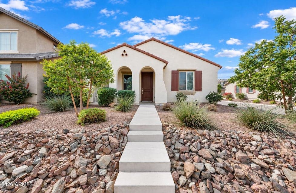 15245 W SHERMAN Street, Goodyear, AZ 85338 — photo 1 of 37