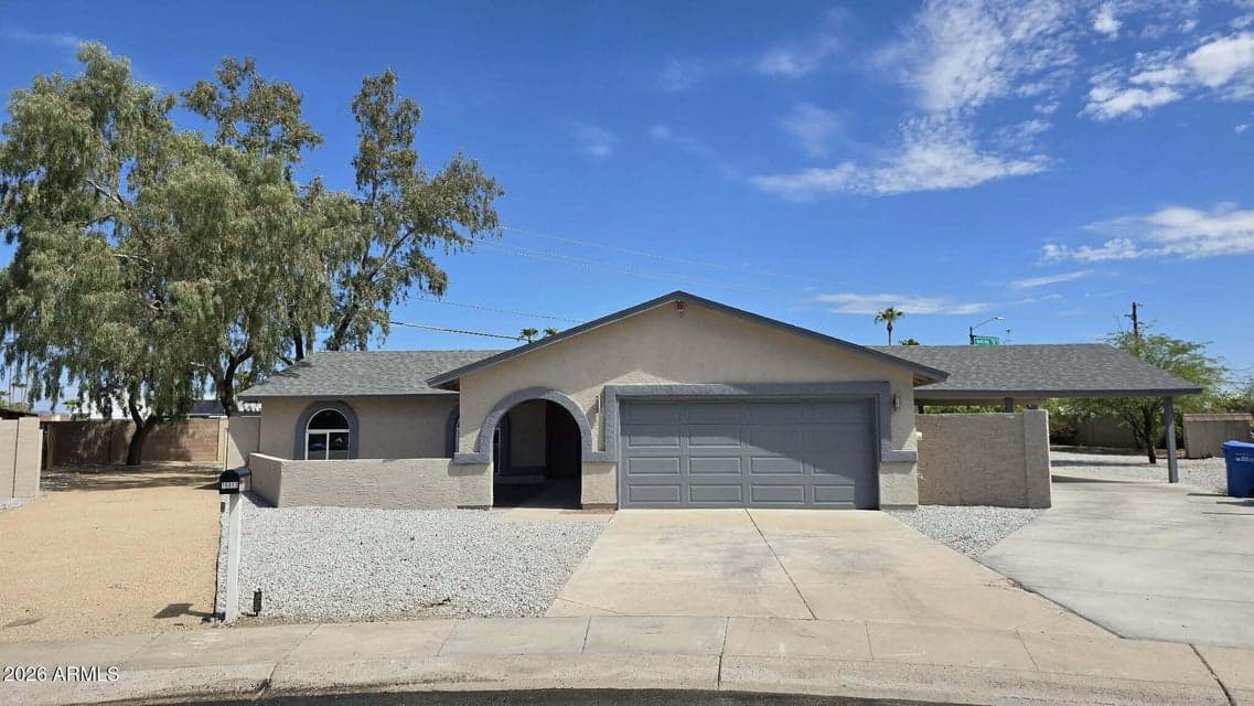 16853 N 39TH Drive, Phoenix, AZ 85053 — photo 1 of 20