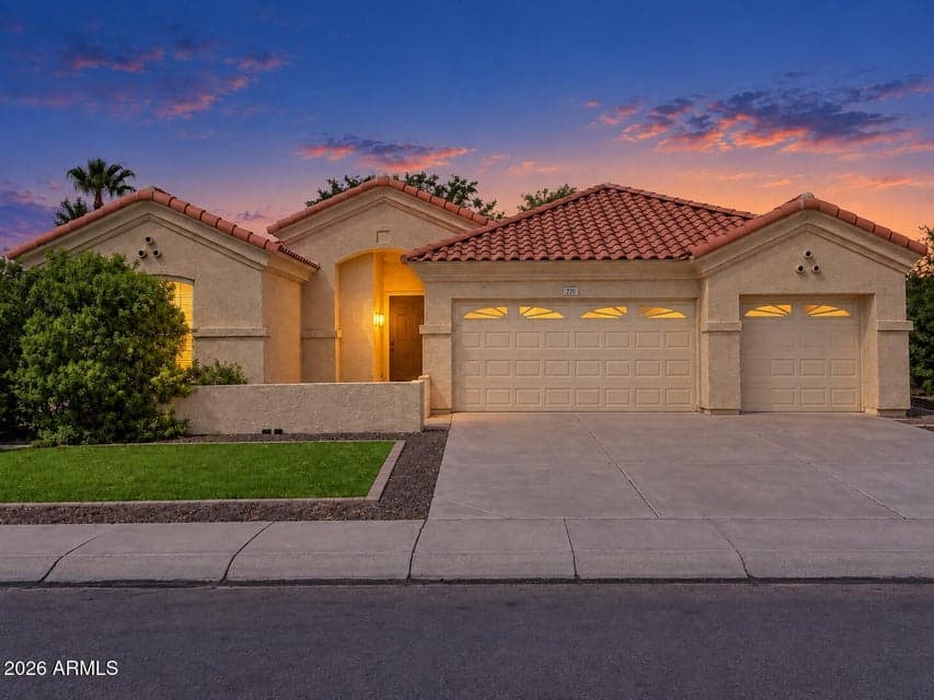 770 W CHERRYWOOD Drive, Chandler, AZ 85248 — photo 1 of 30