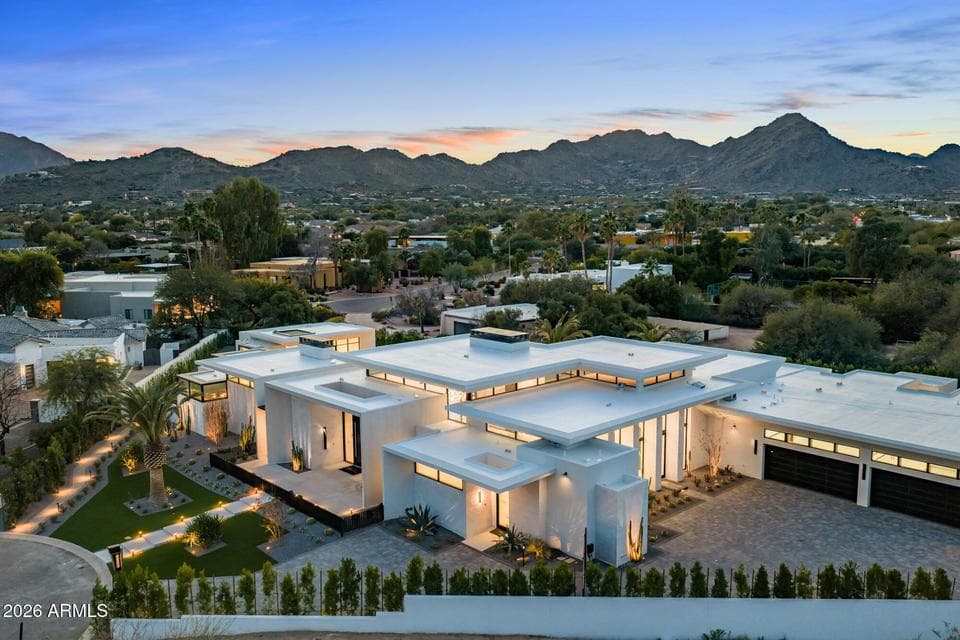6900 E BELMONT Avenue, Paradise Valley, AZ 85253 — photo 1 of 49
