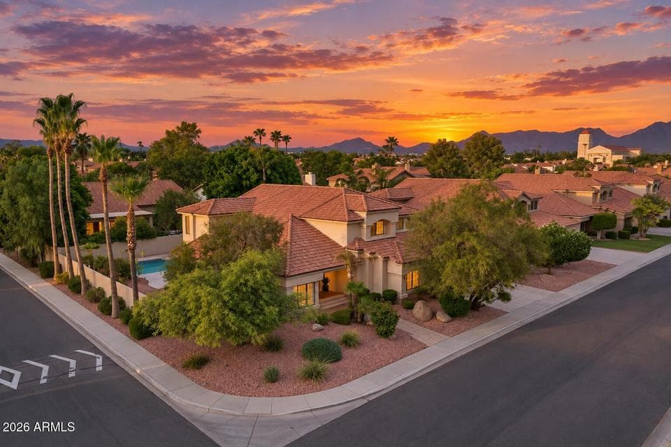 5804 E SANDRA Terrace, Scottsdale, AZ 85254 — photo 1 of 25