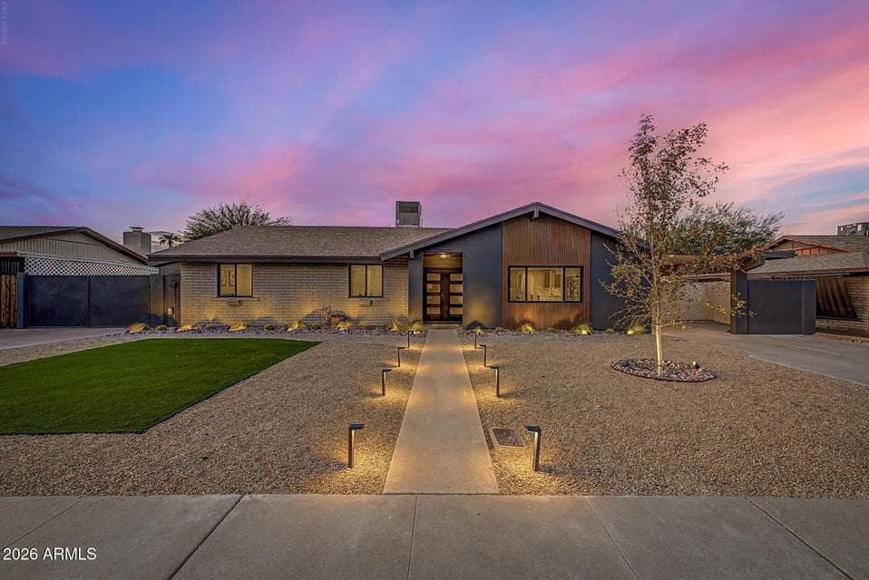 2808 E LUPINE Avenue, Phoenix, AZ 85028 — photo 1 of 63