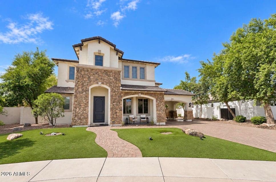 2754 S QUINN Avenue, Gilbert, AZ 85295 — photo 1 of 46