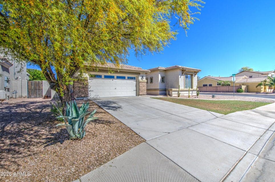 128 E CARIBBEAN Drive, Casa Grande, AZ 85122 — photo 1 of 44