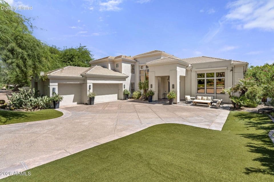 3 Car Garage