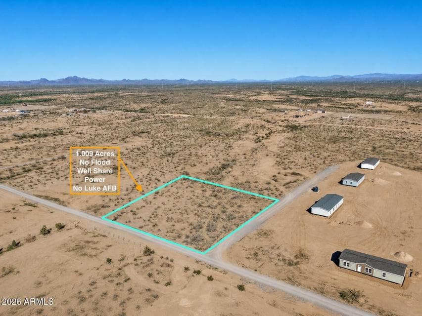 1 Radford Road C, Wittmann, AZ 85361 — photo 1 of 3