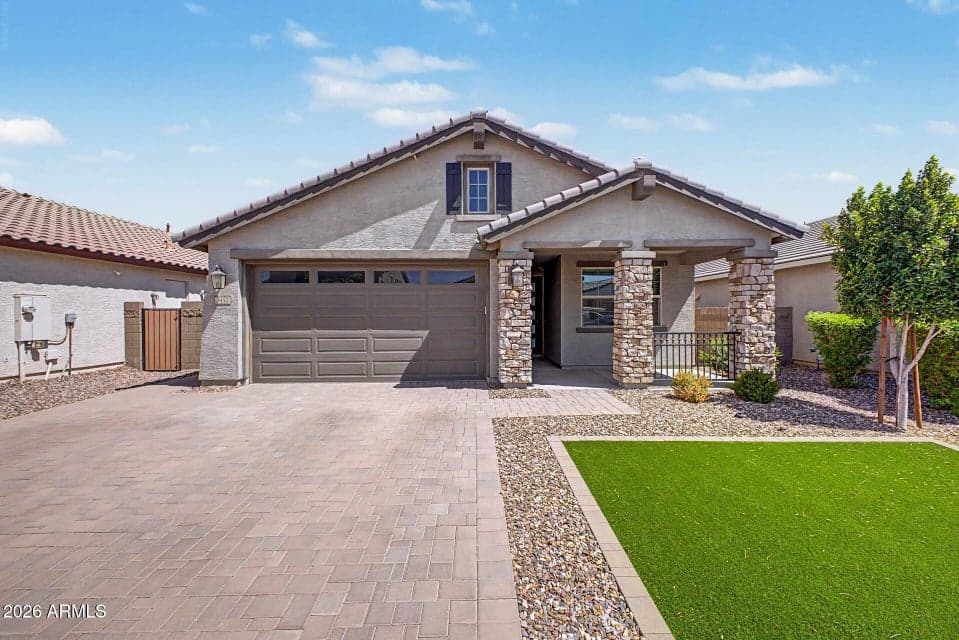 3452 W Dreamy Draw Drive, San Tan Valley, AZ 85144 — photo 1 of 41