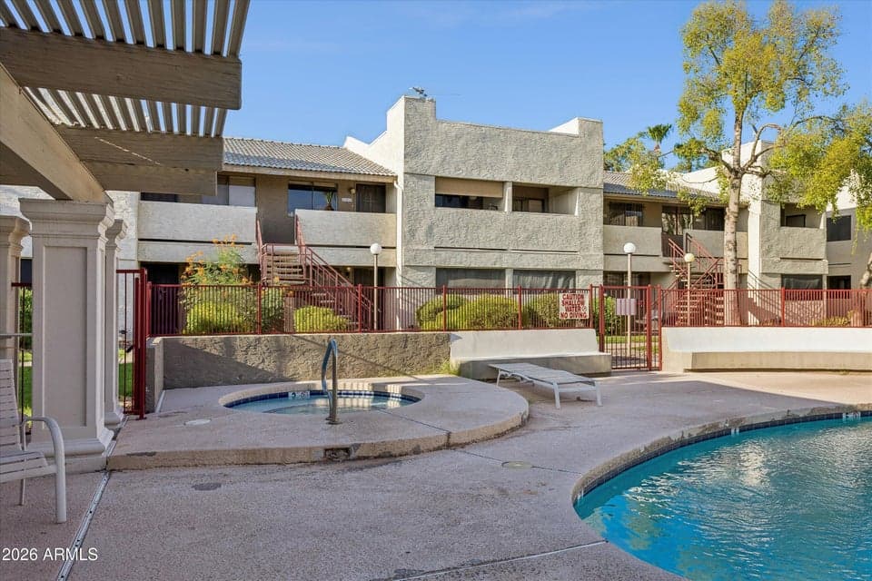 3301 E EARLL Drive 223, Phoenix, AZ 85018 — photo 1 of 24