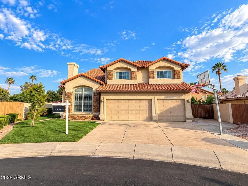 7815 W KERRY Lane, Glendale, AZ 85308 — photo 1 of 34