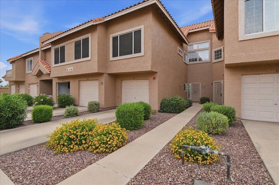 1633 E LAKESIDE Drive 63, Gilbert, AZ 85234 — photo 1 of 34