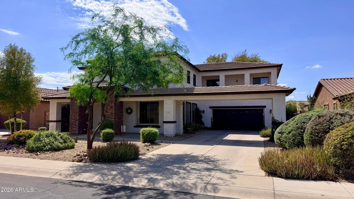 2725 E GRAND CANYON Drive, Chandler, AZ 85249 — photo 1 of 48