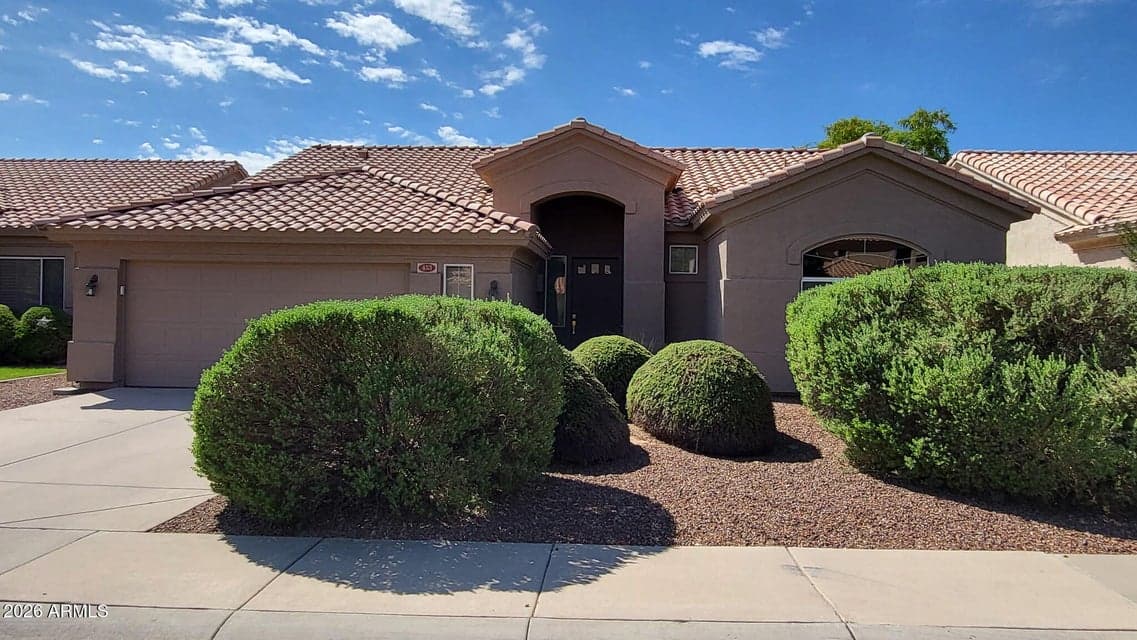 453 W LARONA Lane, Tempe, AZ 85284 — photo 1 of 20
